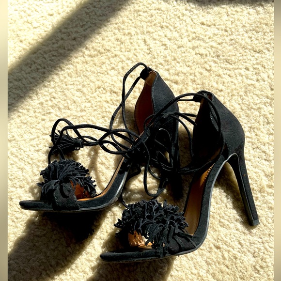 Black Fringe Leather Mossimo heels sz 6.5 - Picture 1 of 5